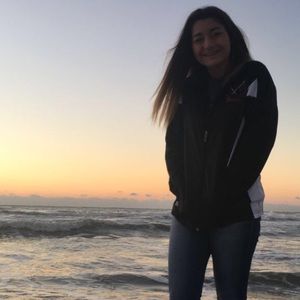 Meet your Posher, Brooke